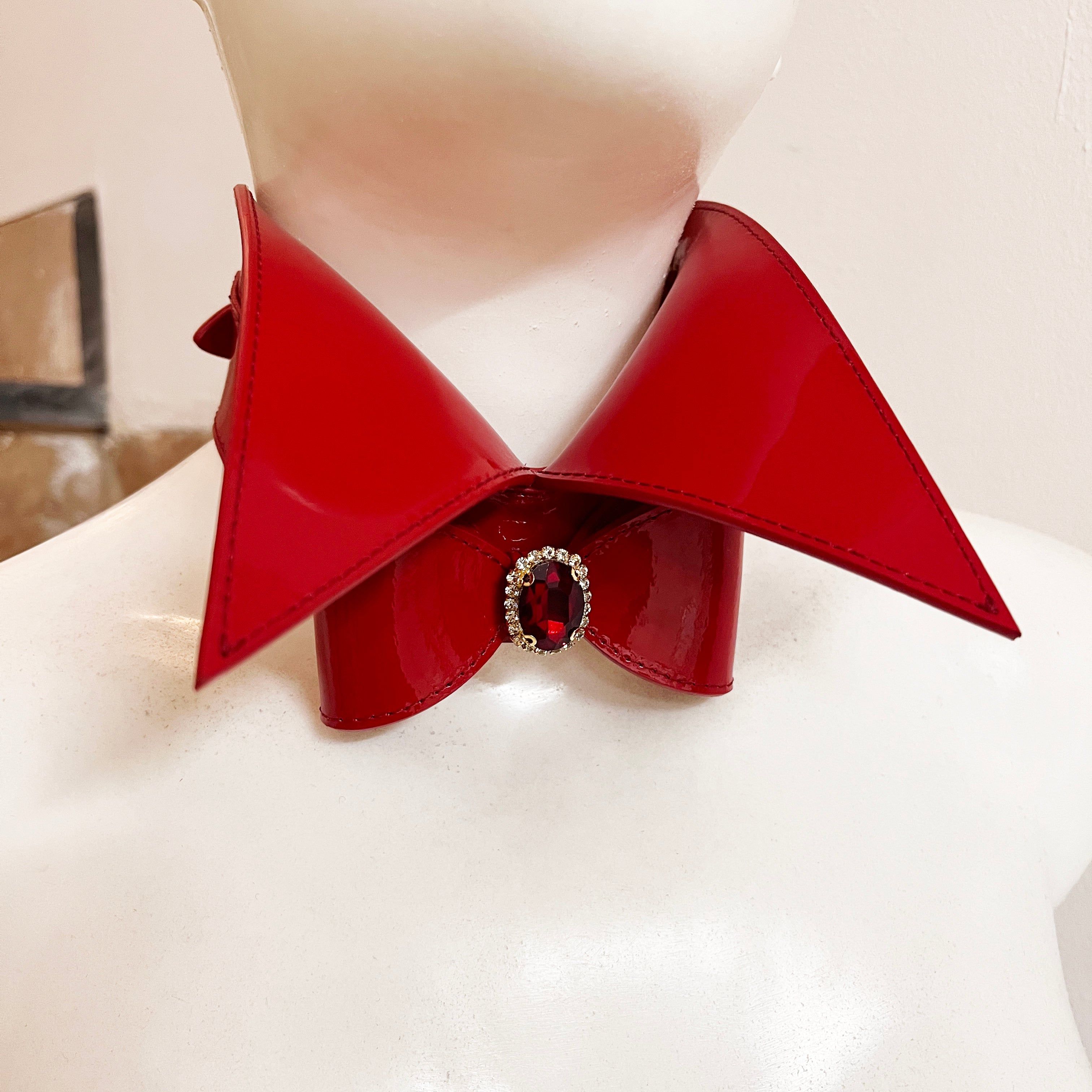 Rouge Meister Collar