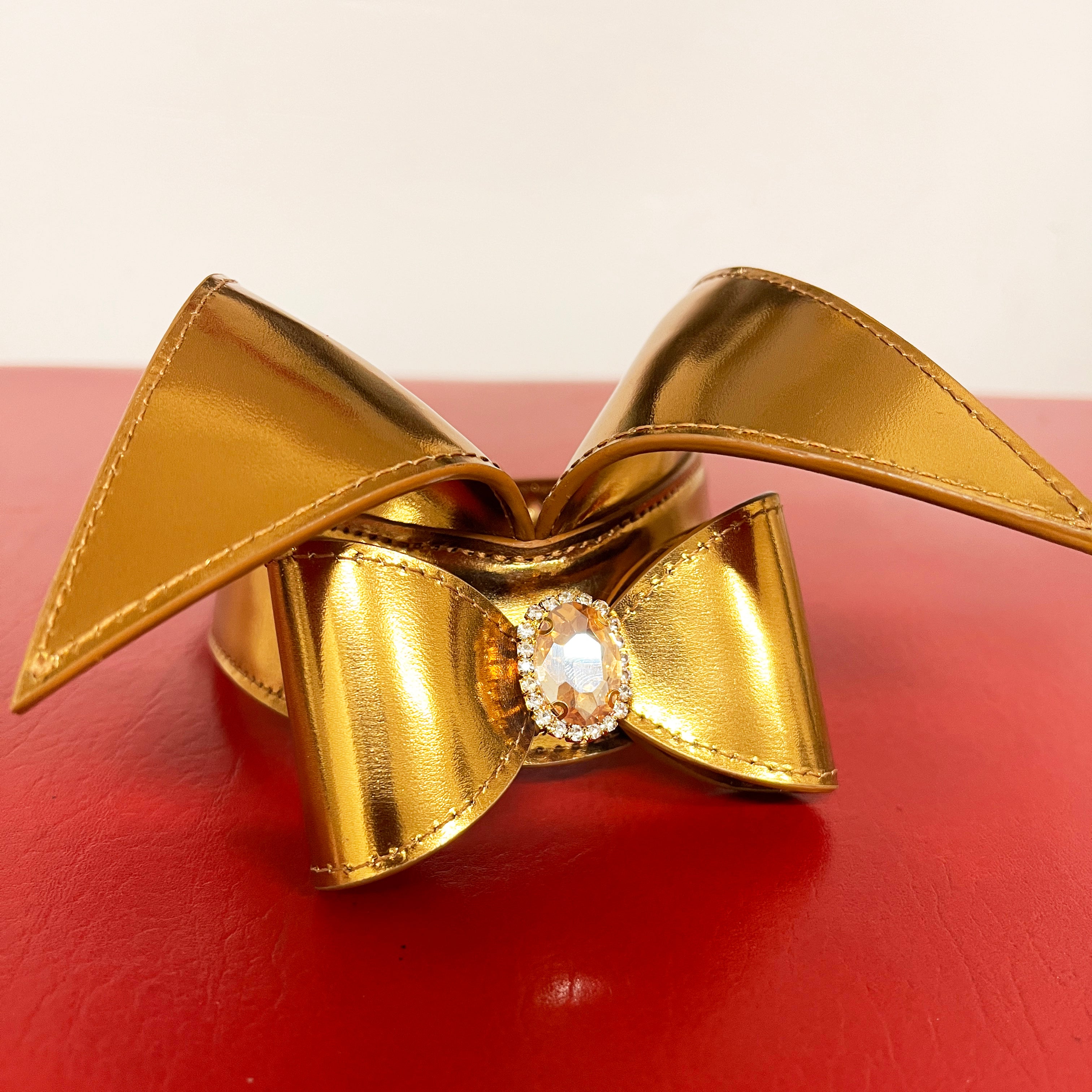 Golden Meister Collar