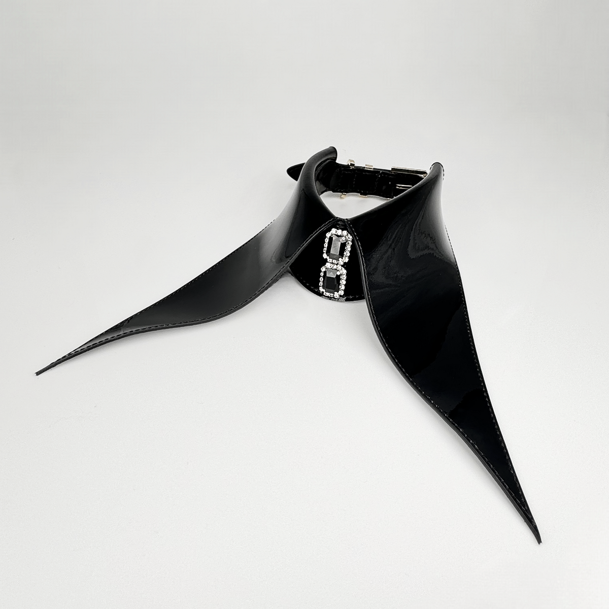 Noir Kaiser Collar