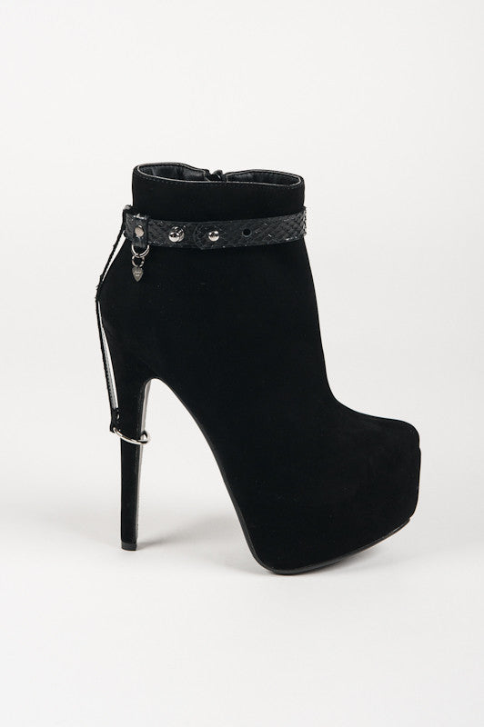 Ebony Python High Heel Cuffs - Fräulein Kink
 - 5