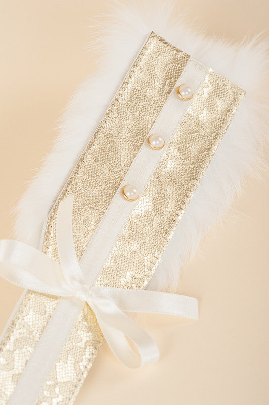 Gold Lace Paddle - Fräulein Kink
 - 1