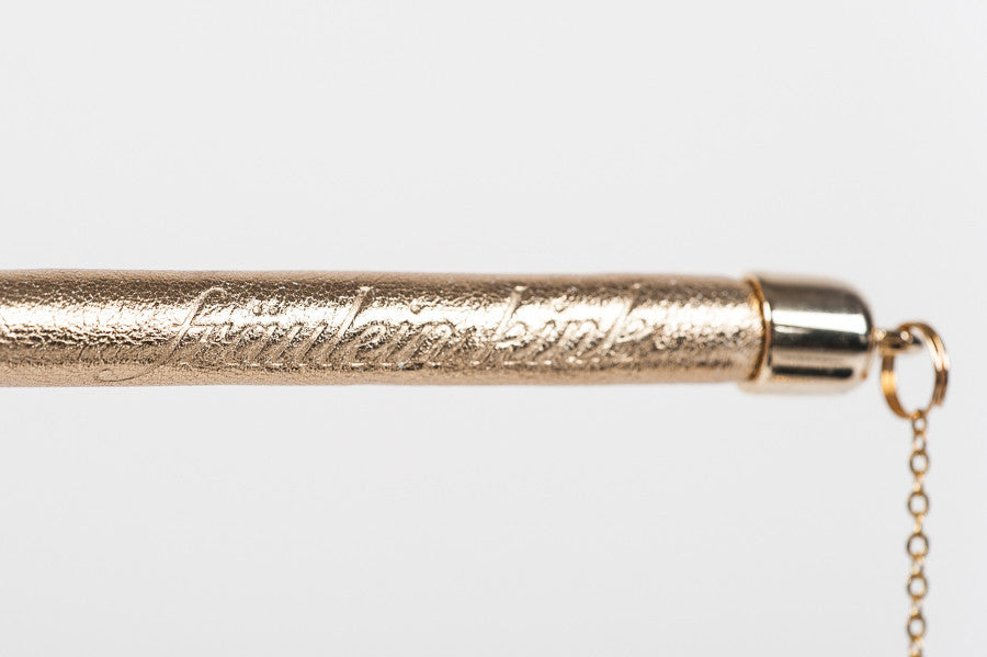 Champagne Feather Teaser - Fräulein Kink
 - 6