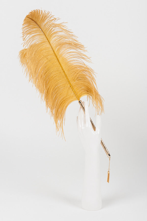 Champagne Feather Teaser - Fräulein Kink
 - 8